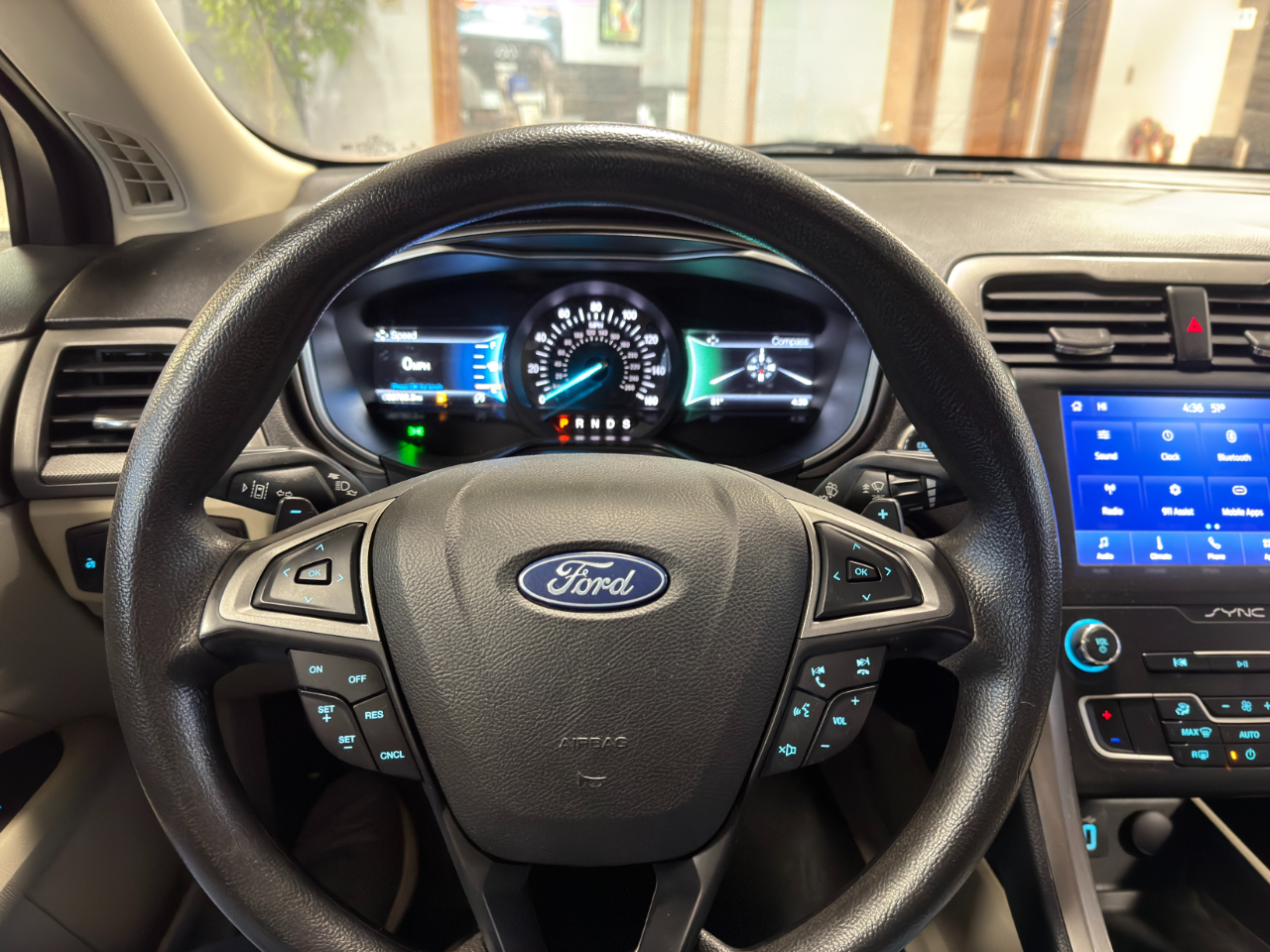 Ford Fusion SE FWD 2019