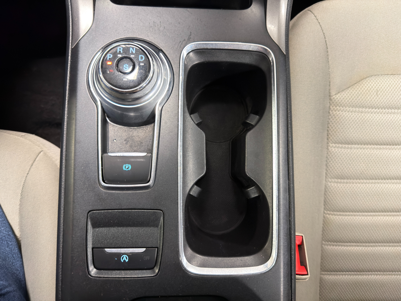 Ford Fusion SE FWD 2019