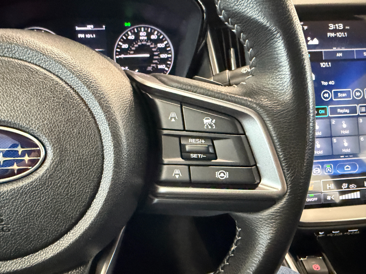 Subaru Legacy Premium AWD 2024