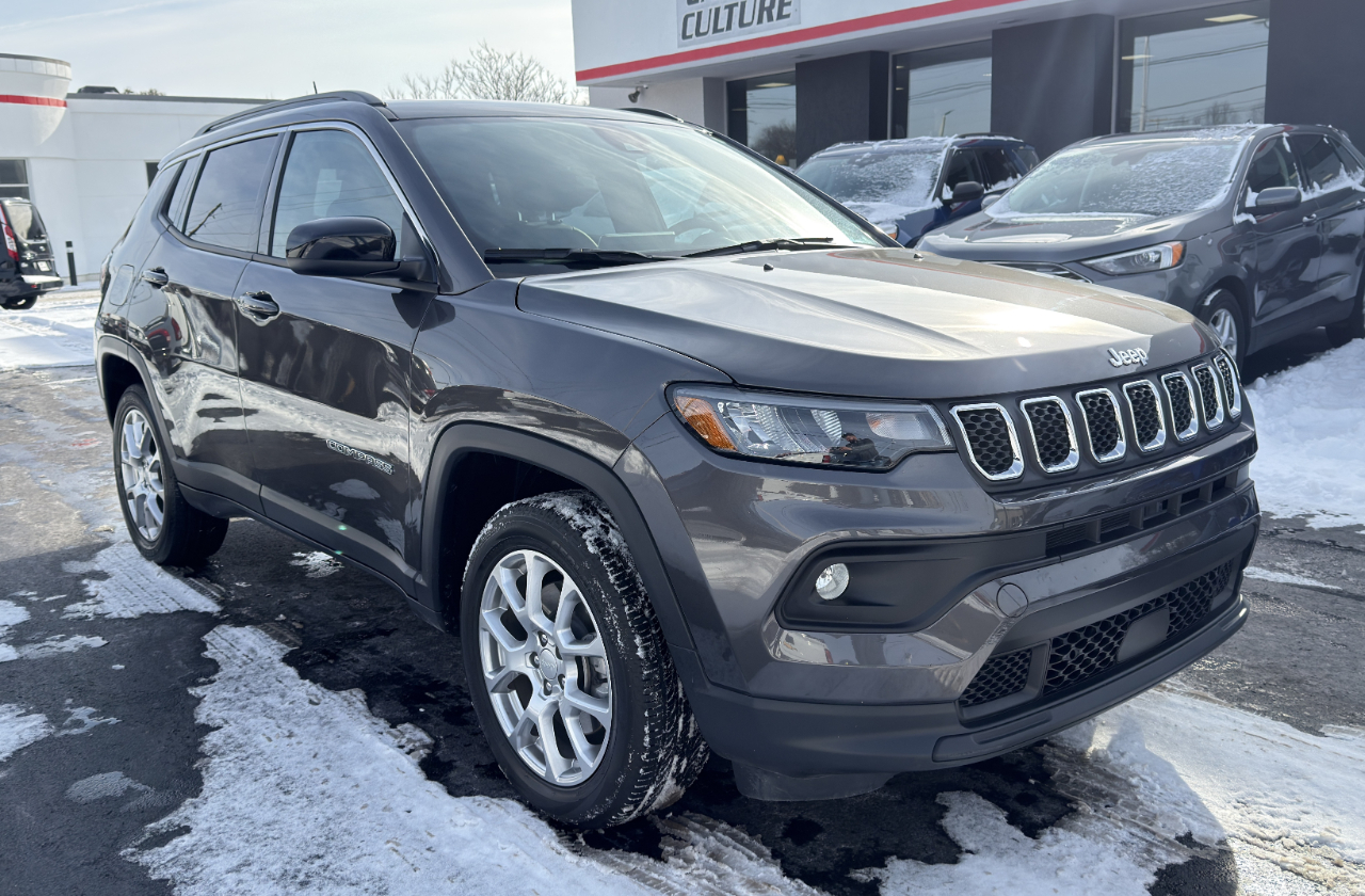 Jeep Compass Latitude Lux 4x4 2023