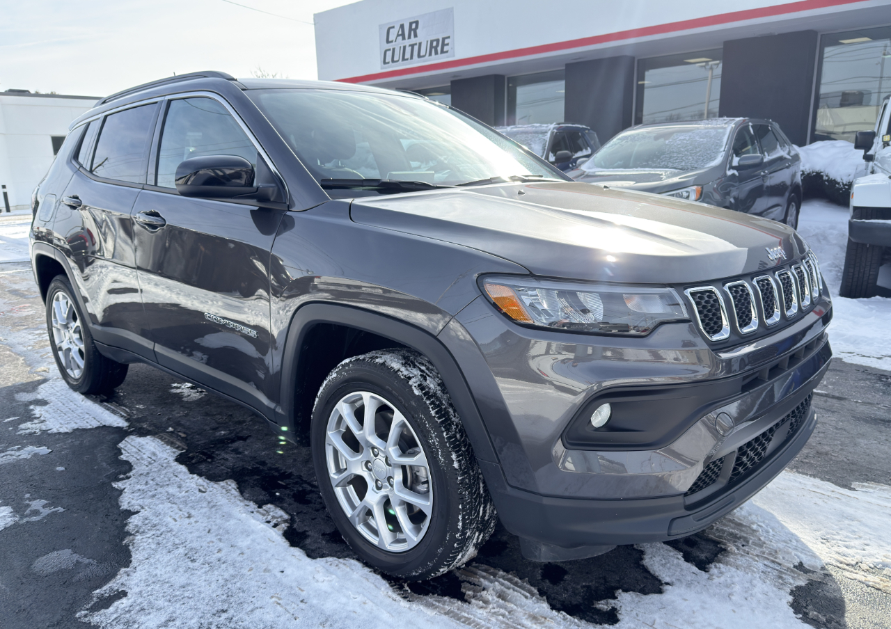 Jeep Compass Latitude Lux 4x4 2023