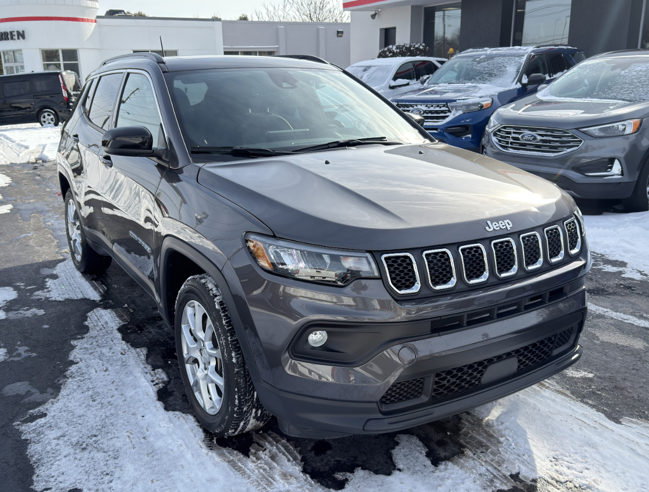 Jeep Compass Latitude Lux 4x4 2023