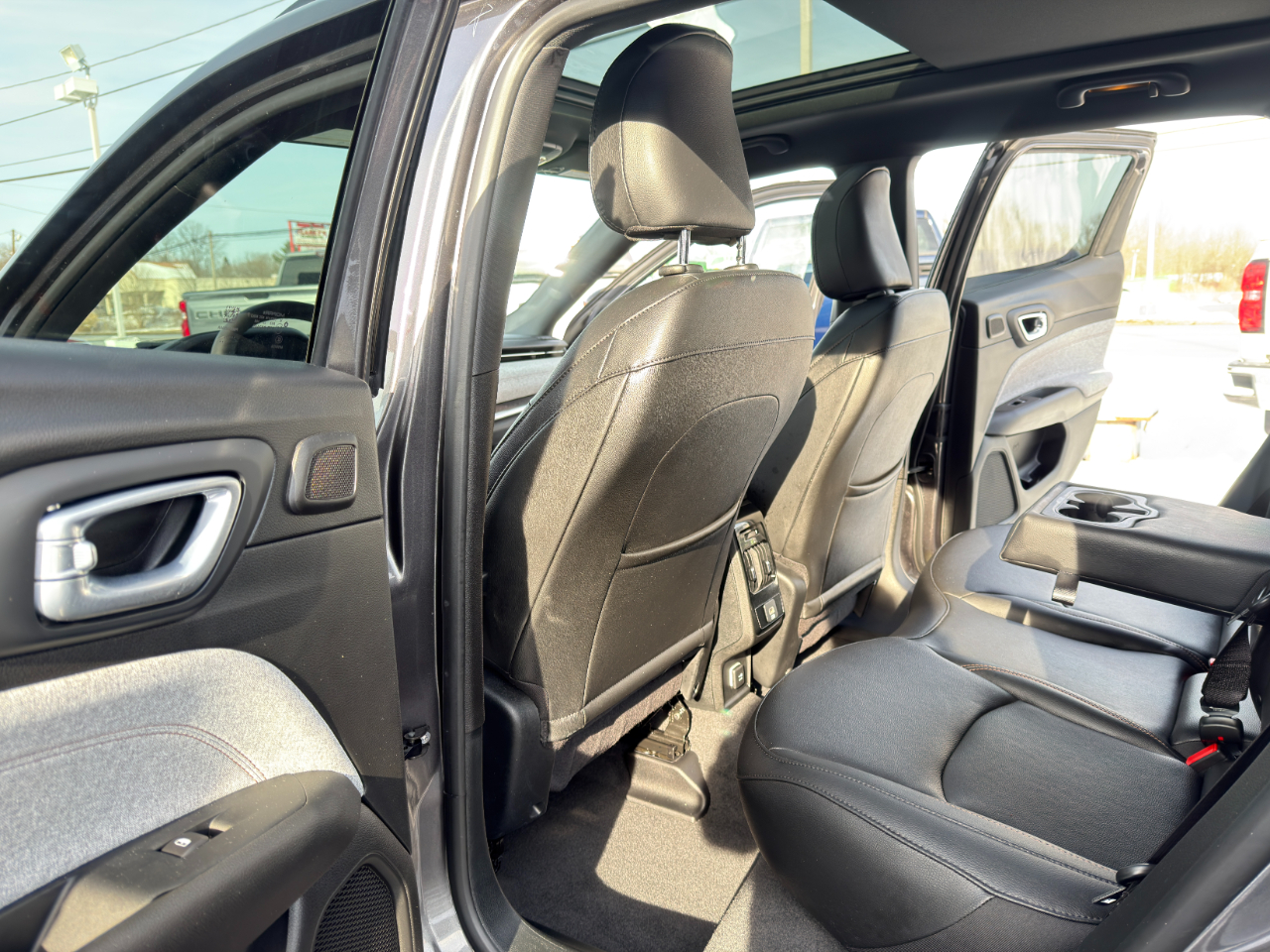 Jeep Compass Latitude Lux 4x4 2023