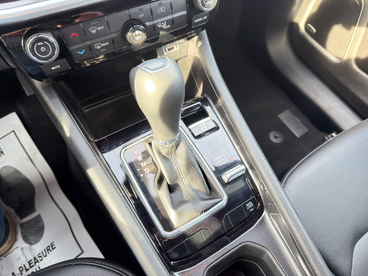 Jeep Compass Latitude Lux 4x4 2023