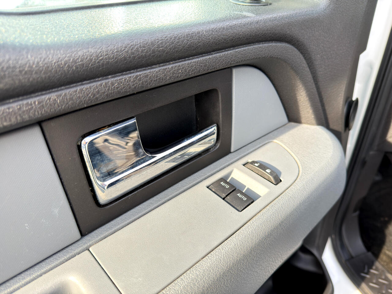 Ford F-150 STX 2WD 2014