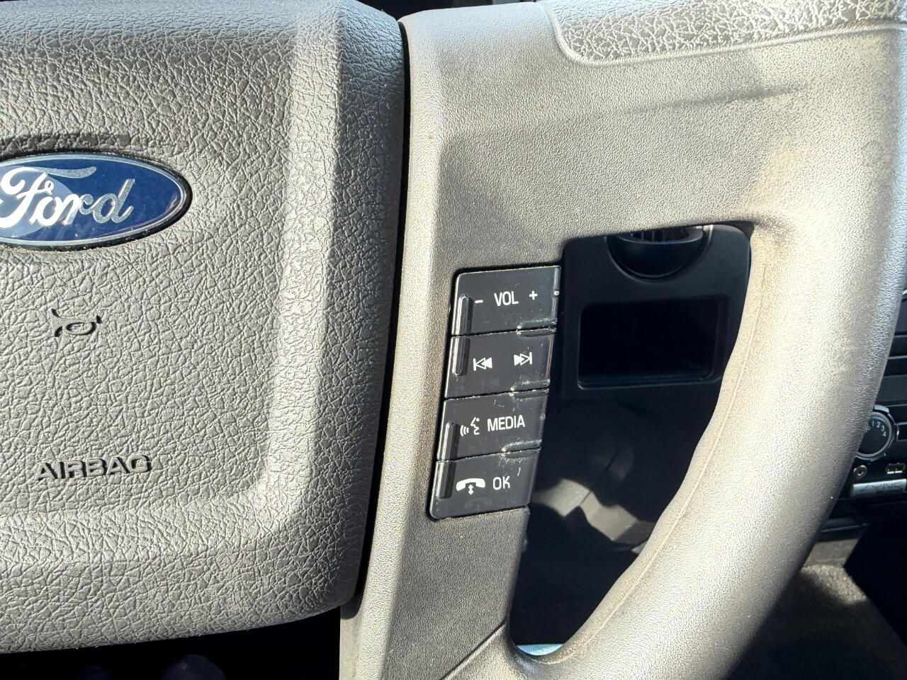 Ford F-150 STX 2WD 2014