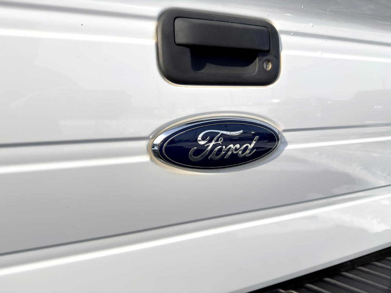 Ford F-150 STX 2WD 2014
