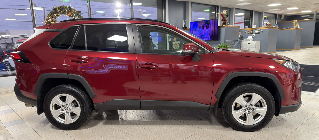 Toyota RAV4 XLE AWD 2019