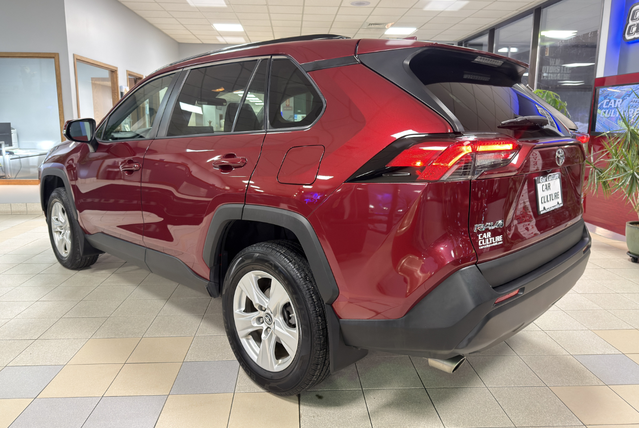 Toyota RAV4 XLE AWD 2019