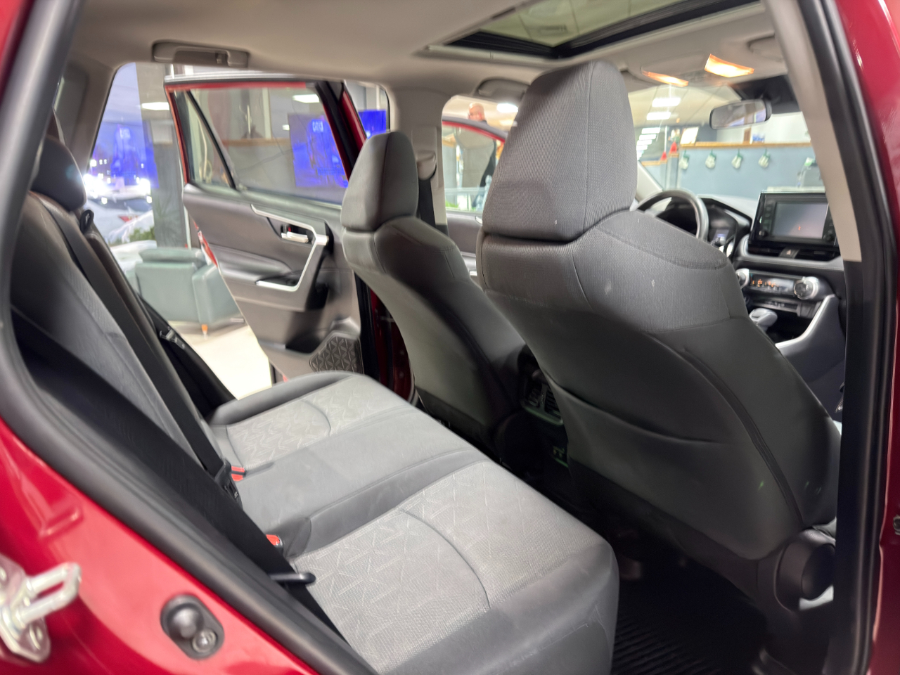 Toyota RAV4 XLE AWD 2019