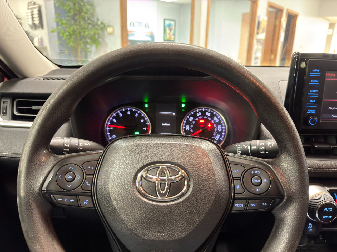 Toyota RAV4 XLE AWD 2019