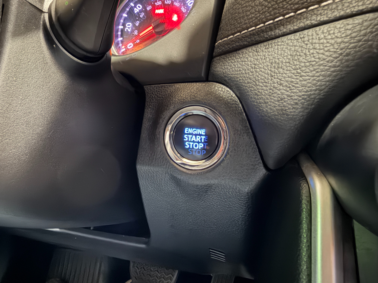 Toyota RAV4 XLE AWD 2019