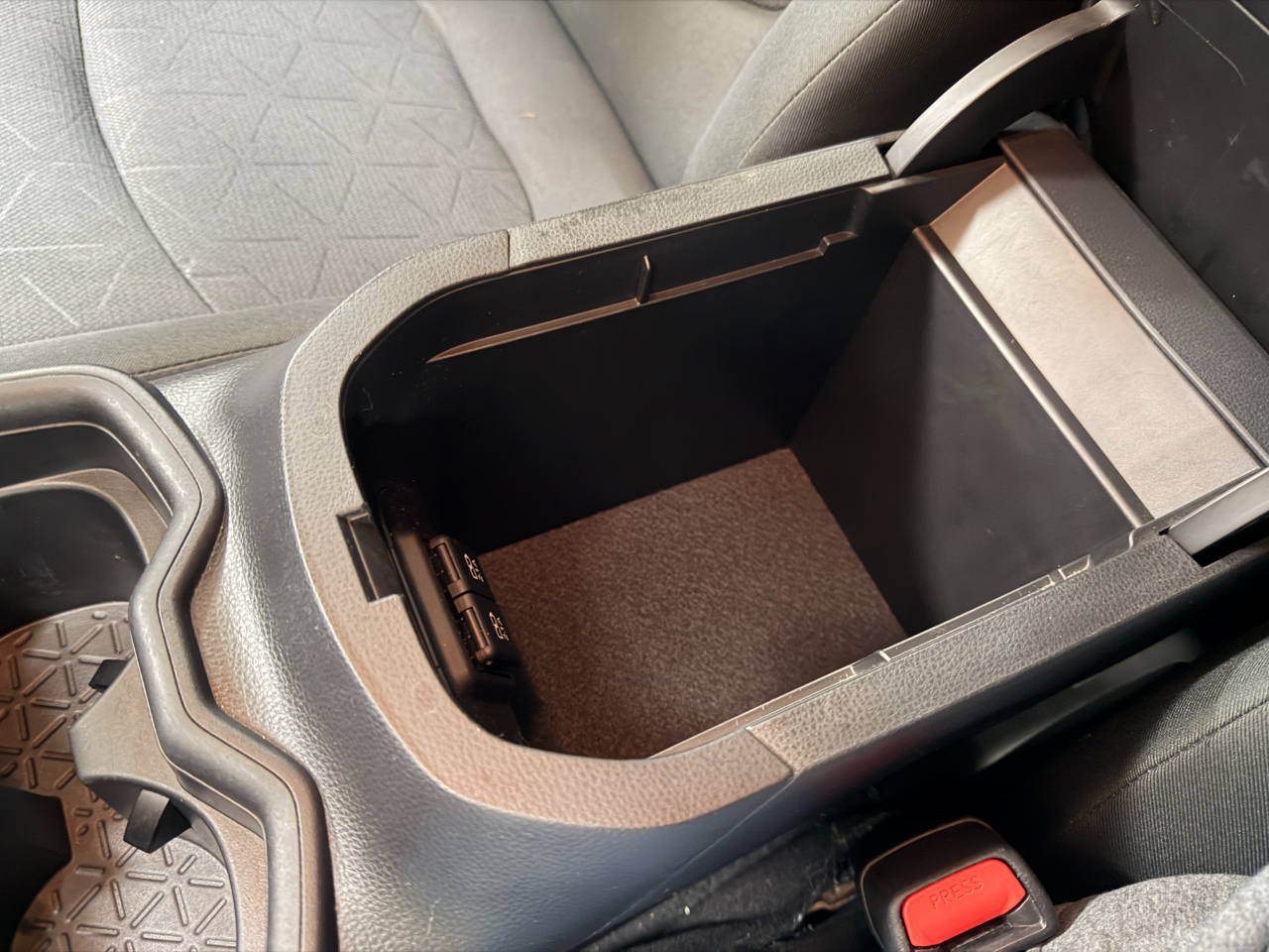 Toyota RAV4 XLE AWD 2019