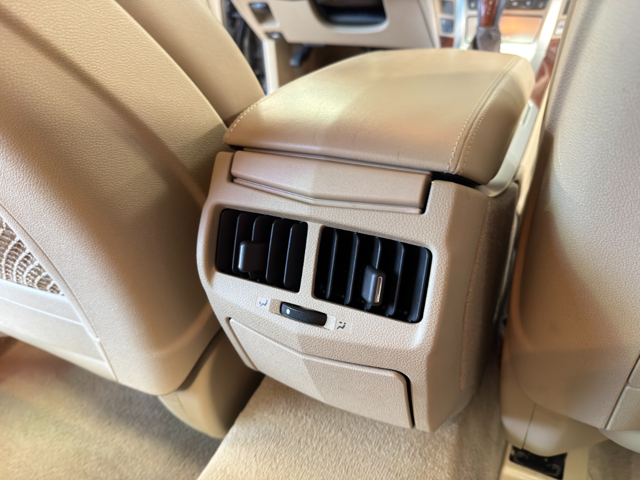 Cadillac CTS 3.0L Luxury AWD 2012