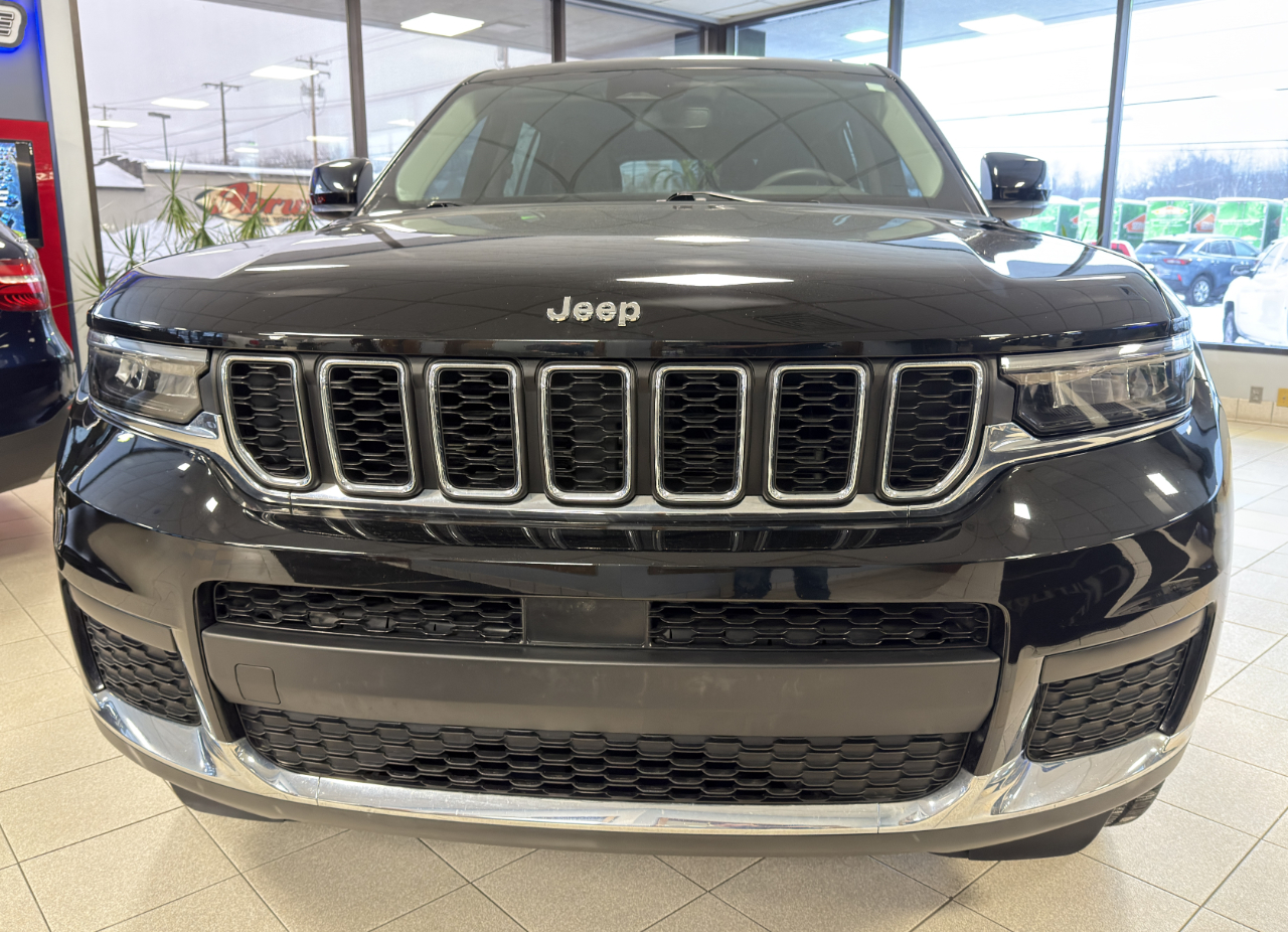 Jeep Grand Cherokee L Laredo 4x4 2023