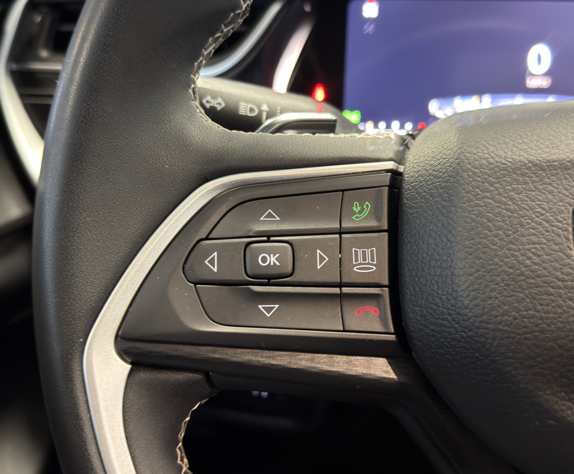 Jeep Grand Cherokee L Laredo 4x4 2023