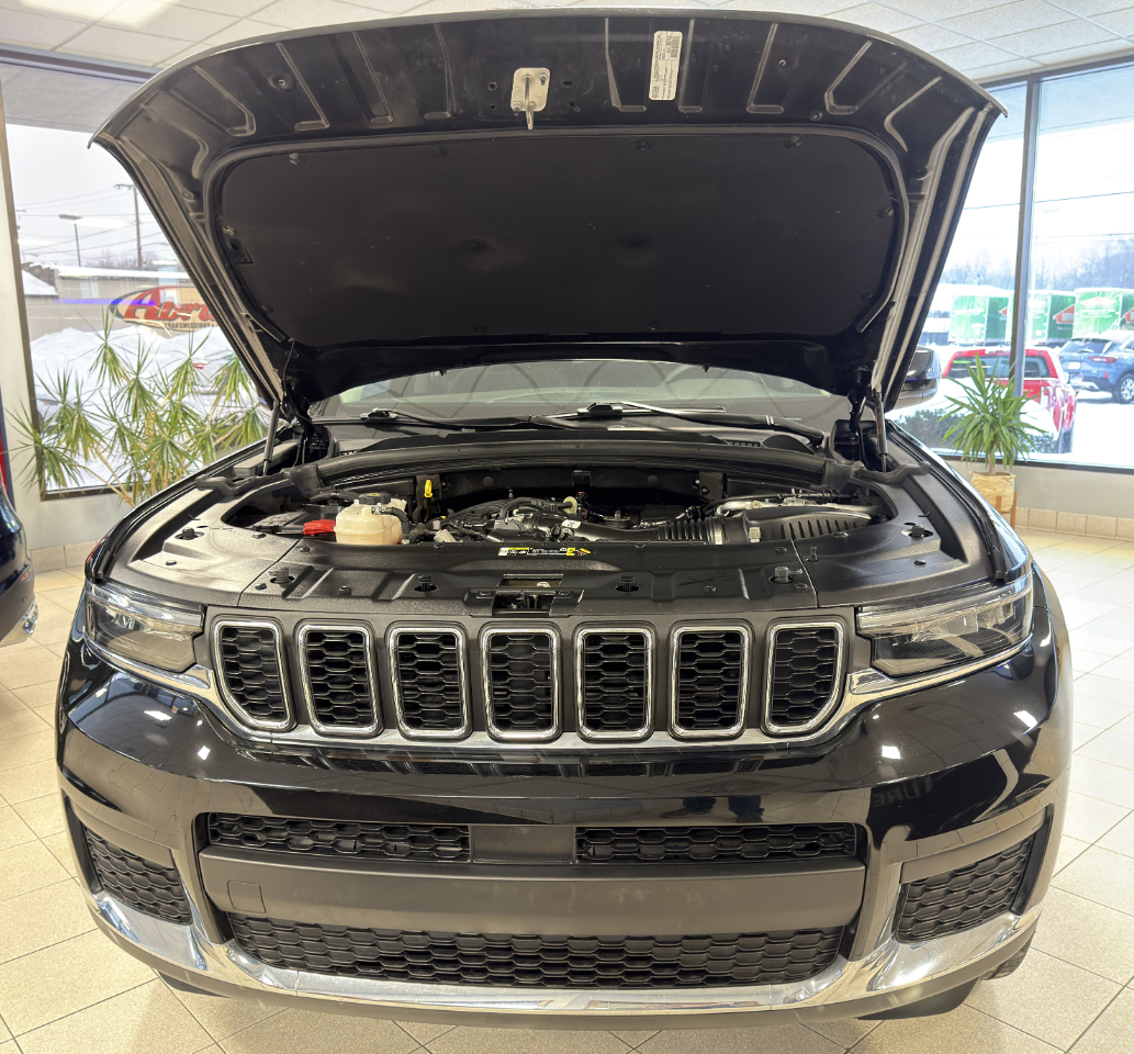 Jeep Grand Cherokee L Laredo 4x4 2023