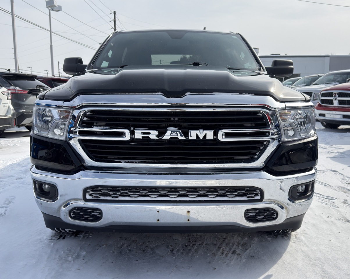 RAM 1500 Big Horn Crew Cab 4WD 2021