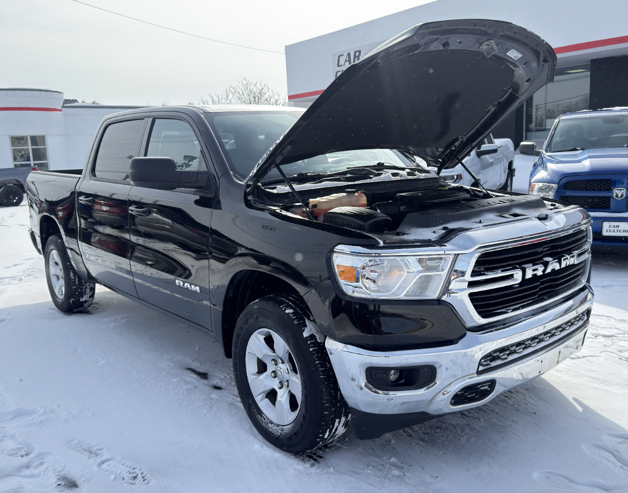 RAM 1500 Big Horn Crew Cab 4WD 2021