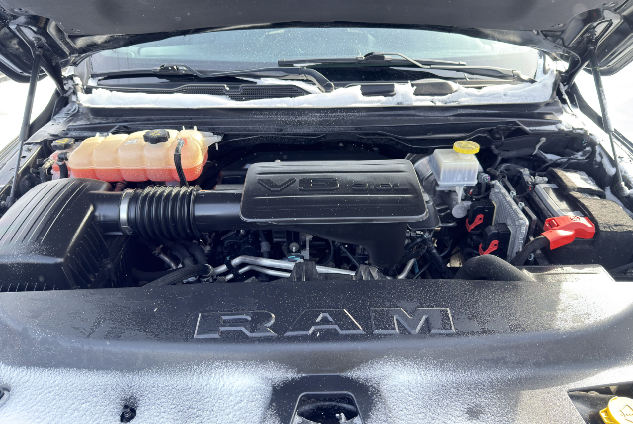 RAM 1500 Big Horn Crew Cab 4WD 2021