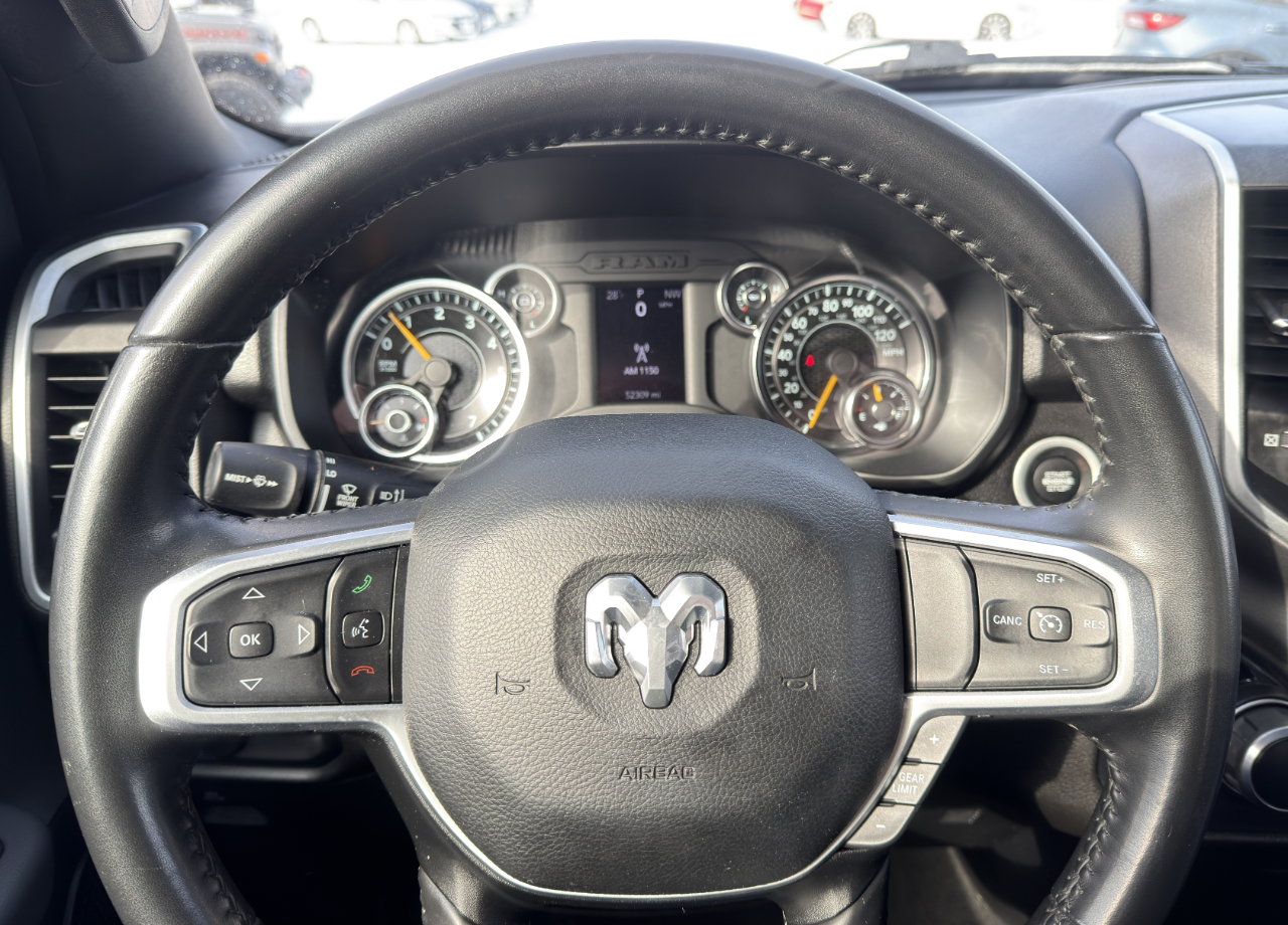 RAM 1500 Big Horn Crew Cab 4WD 2021