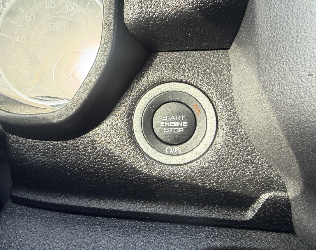 RAM 1500 Big Horn Crew Cab 4WD 2021