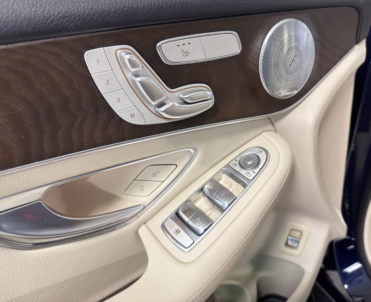 Mercedes-Benz GLC-Class GLC300 4MATIC 2019