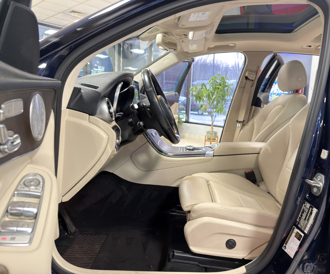 Mercedes-Benz GLC-Class GLC300 4MATIC 2019