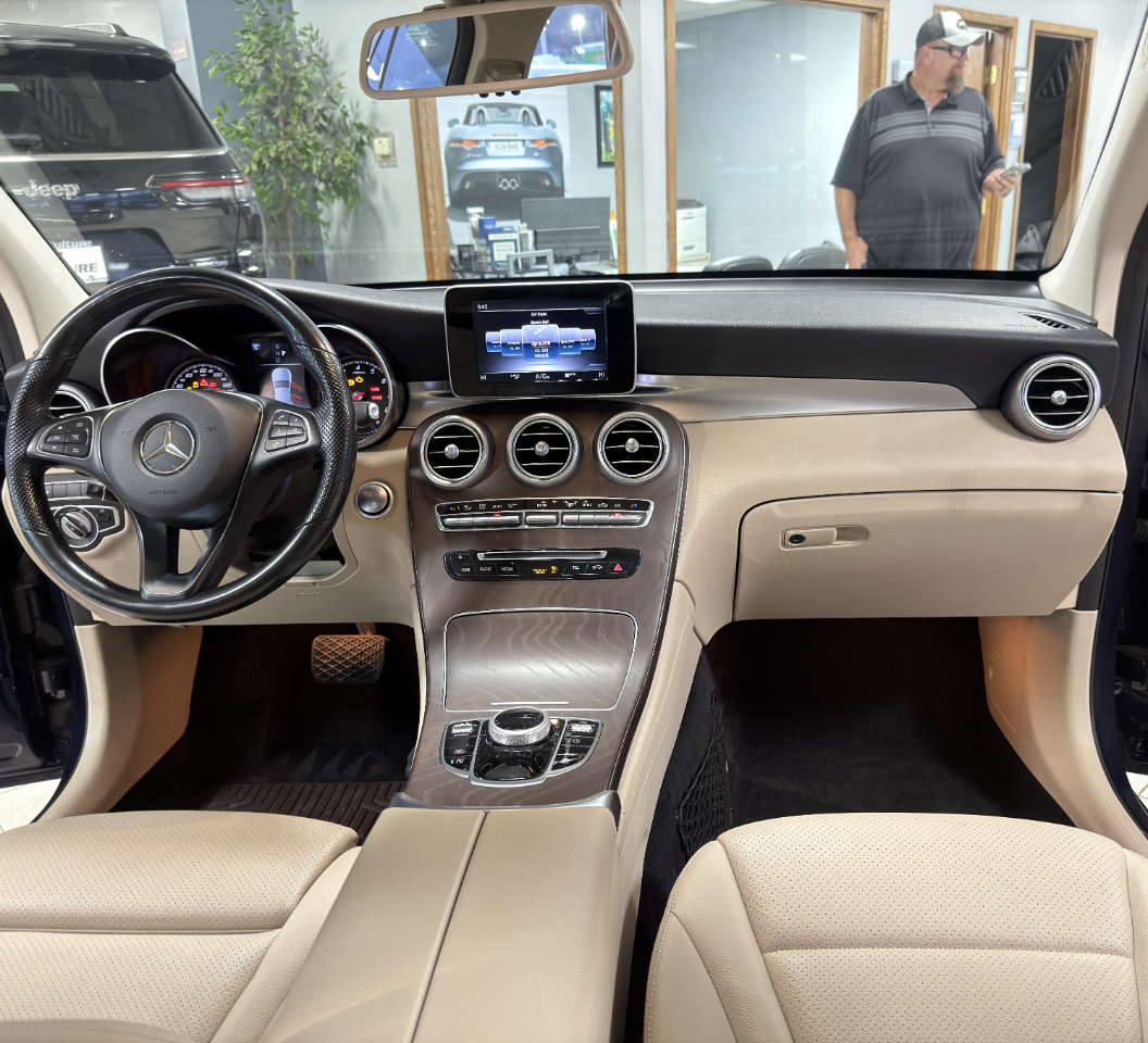 Mercedes-Benz GLC-Class GLC300 4MATIC 2019