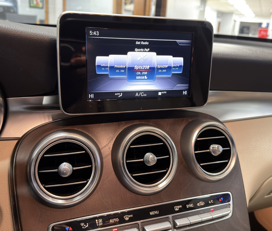 Mercedes-Benz GLC-Class GLC300 4MATIC 2019