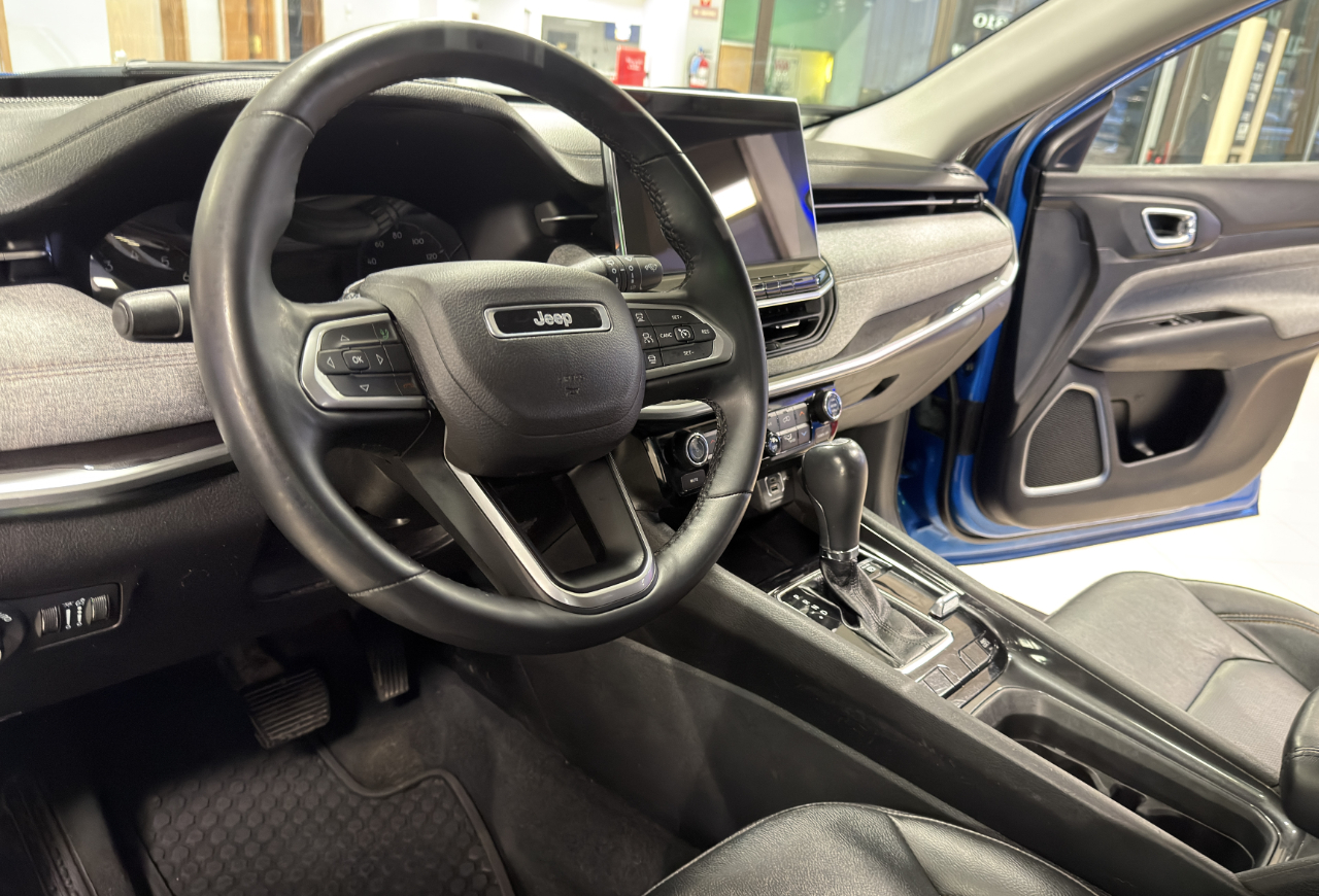 Jeep Compass Latitude Lux 4x4 2022