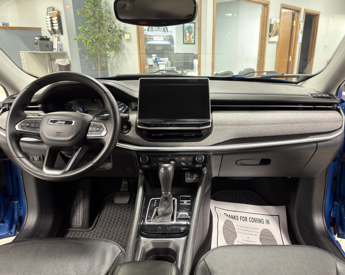 Jeep Compass Latitude Lux 4x4 2022