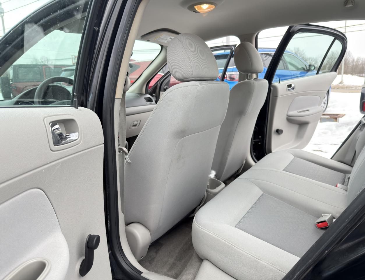 Chevrolet Cobalt 4dr Sdn LS 2009