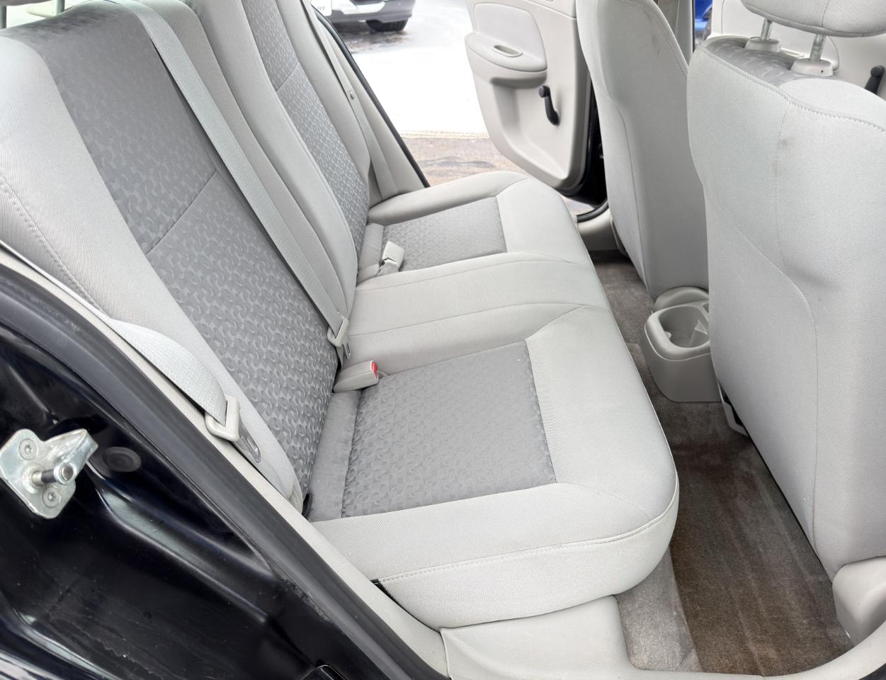 Chevrolet Cobalt 4dr Sdn LS 2009