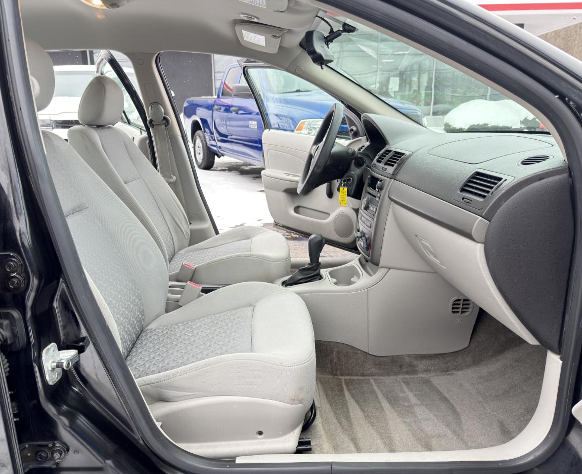 Chevrolet Cobalt 4dr Sdn LS 2009