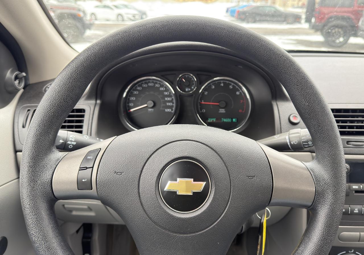 Chevrolet Cobalt 4dr Sdn LS 2009