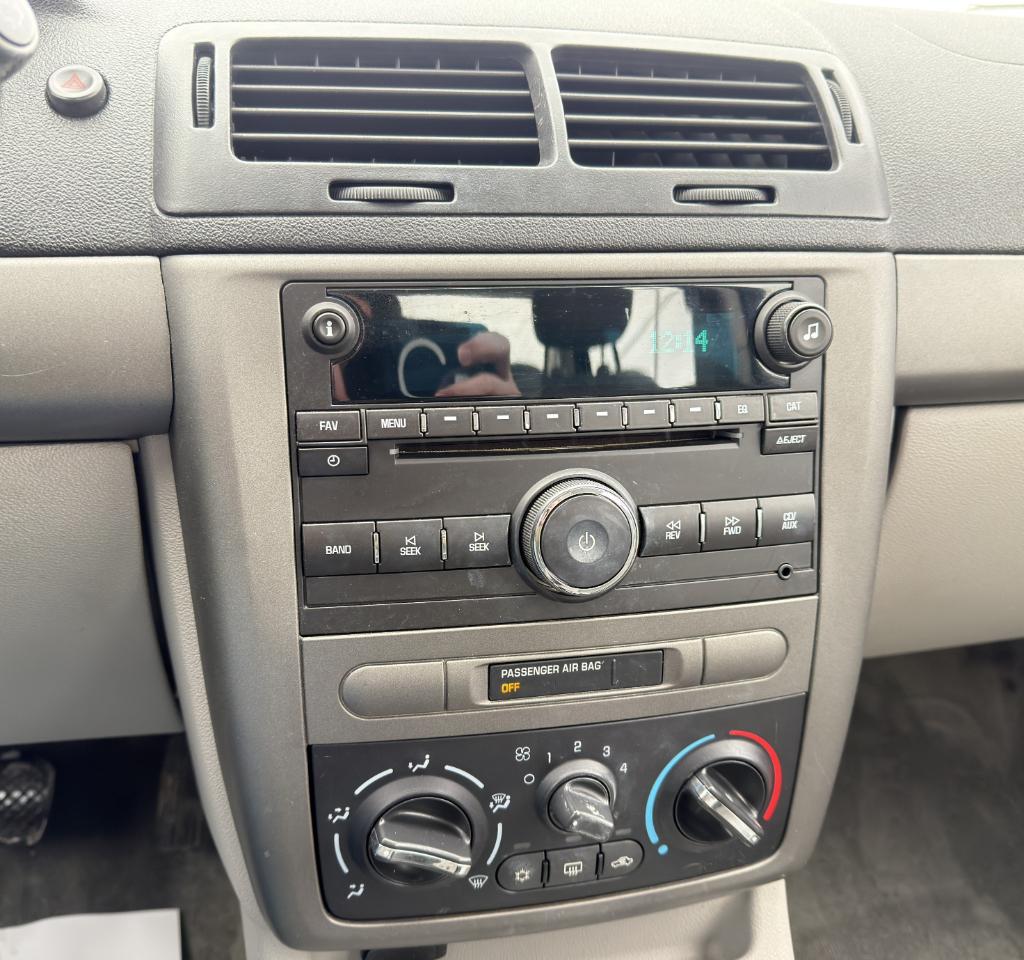 Chevrolet Cobalt 4dr Sdn LS 2009