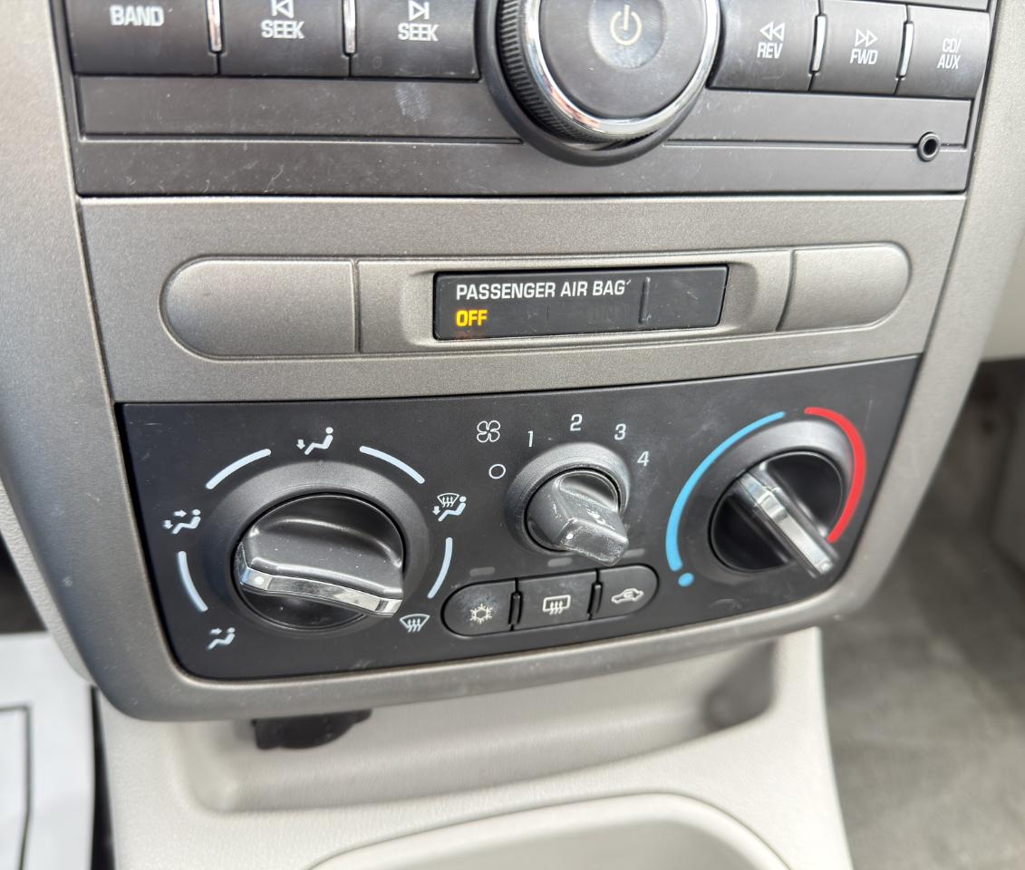 Chevrolet Cobalt 4dr Sdn LS 2009