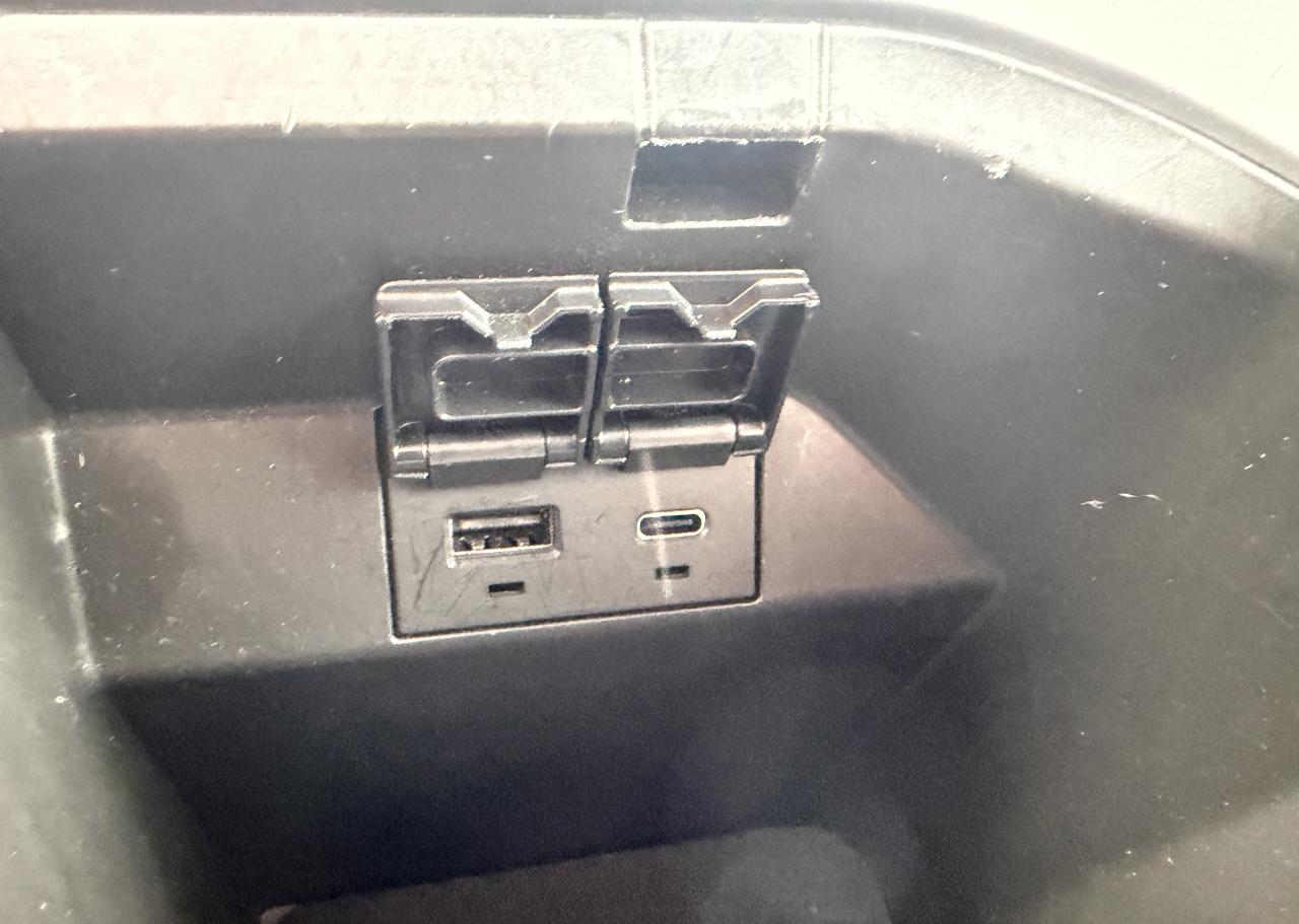 Toyota Camry LE AWD 2023