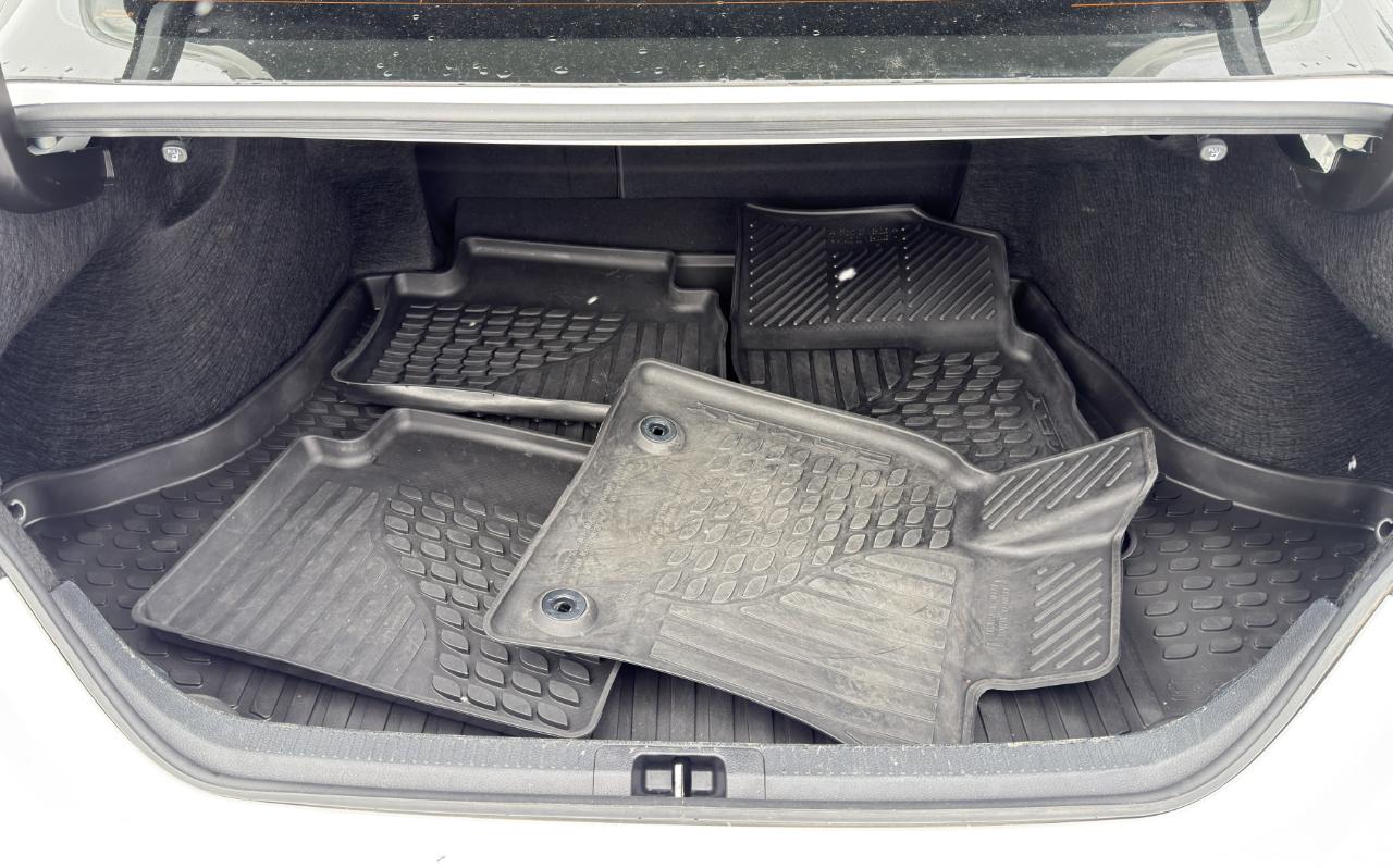 Toyota Camry LE AWD 2023