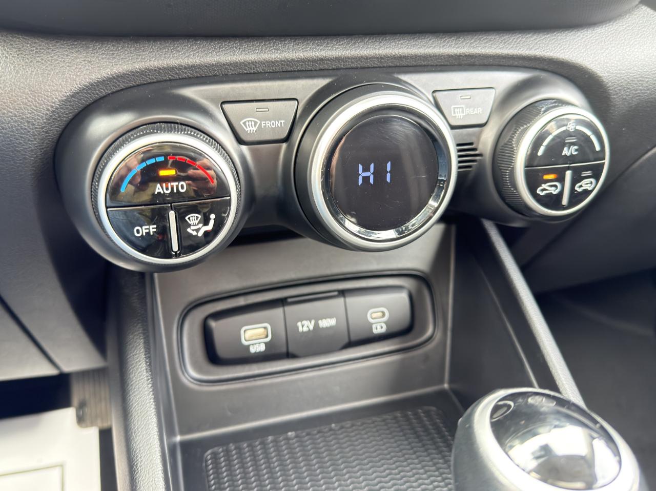 Hyundai Venue SEL 2024