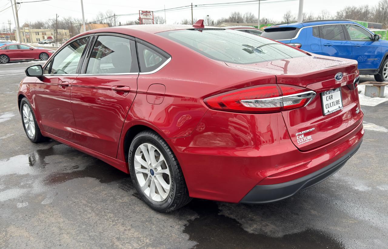 Ford Fusion SE FWD 2020