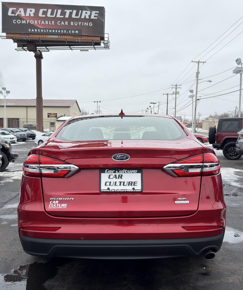 Ford Fusion SE FWD 2020