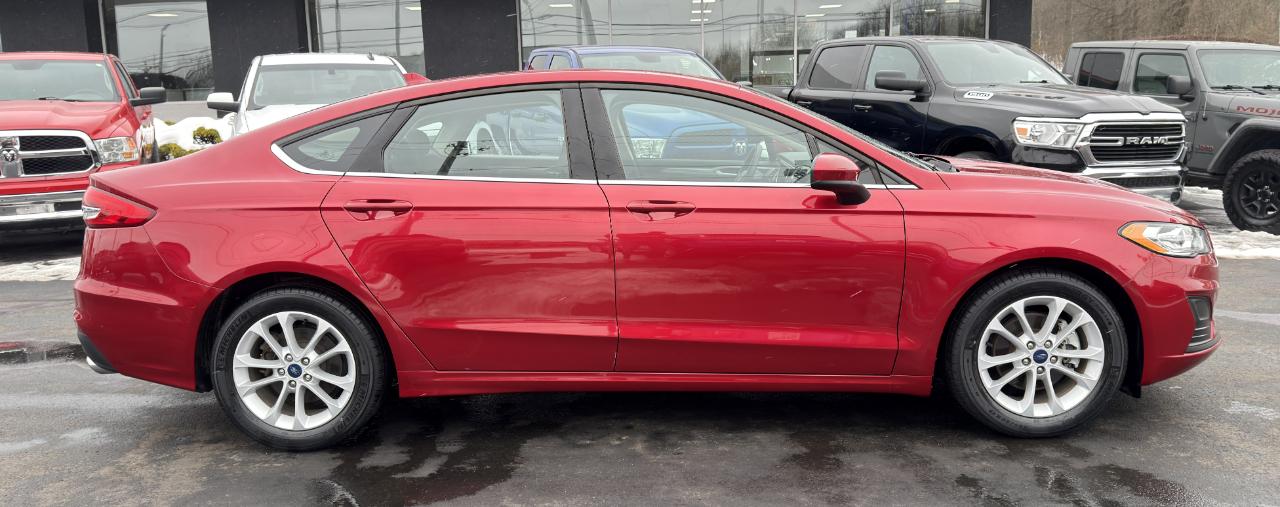 Ford Fusion SE FWD 2020
