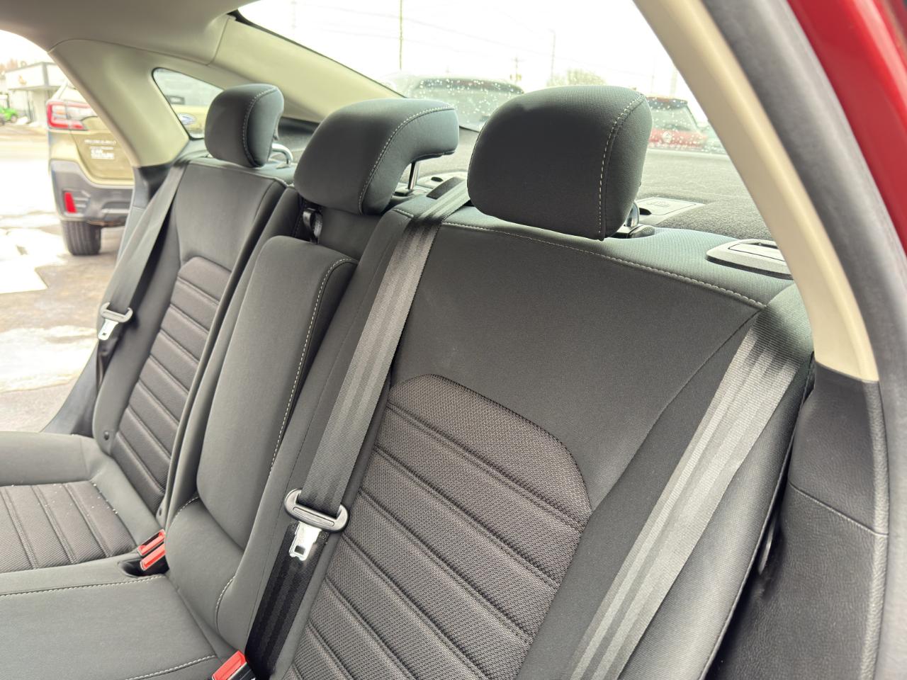 Ford Fusion SE FWD 2020