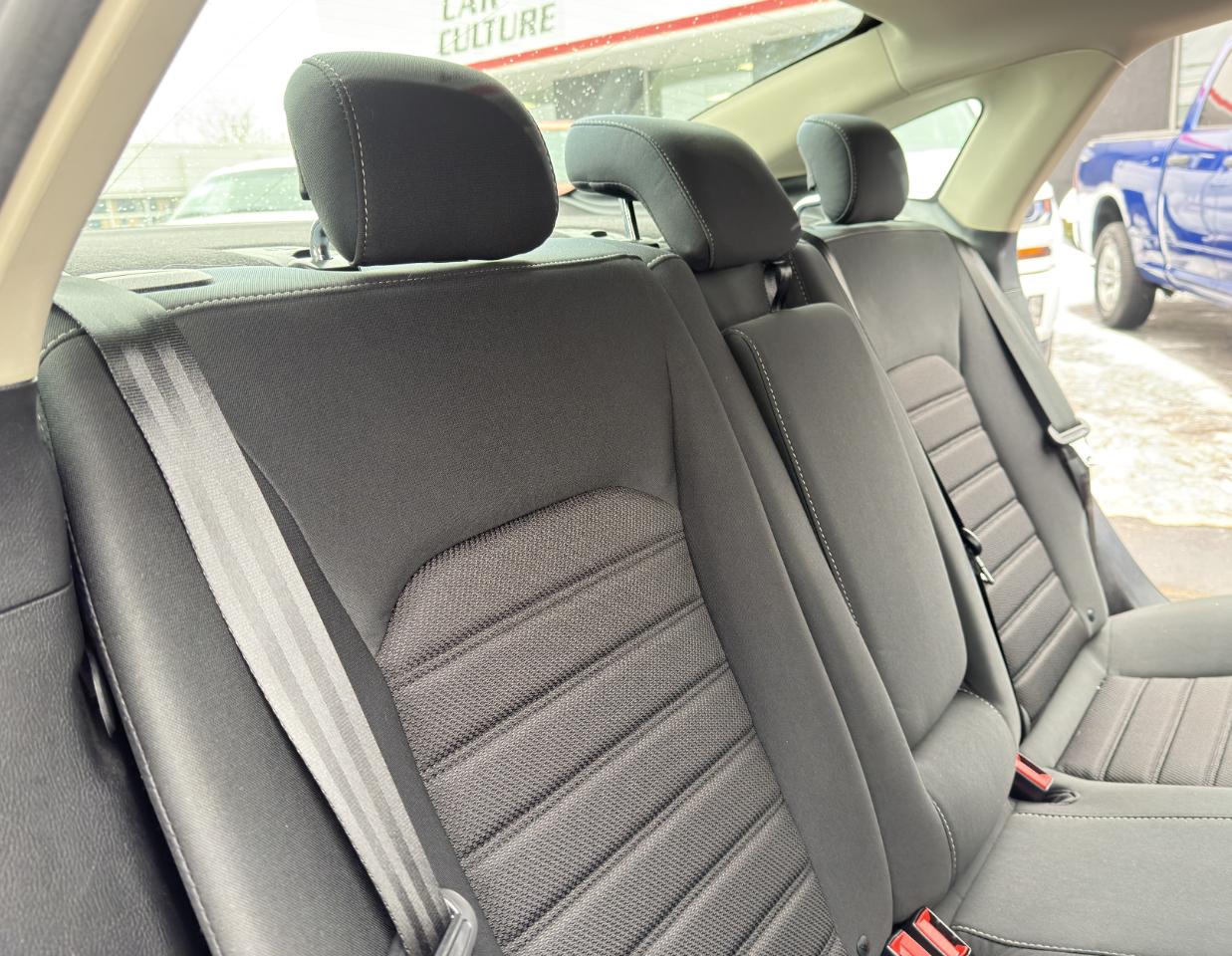 Ford Fusion SE FWD 2020