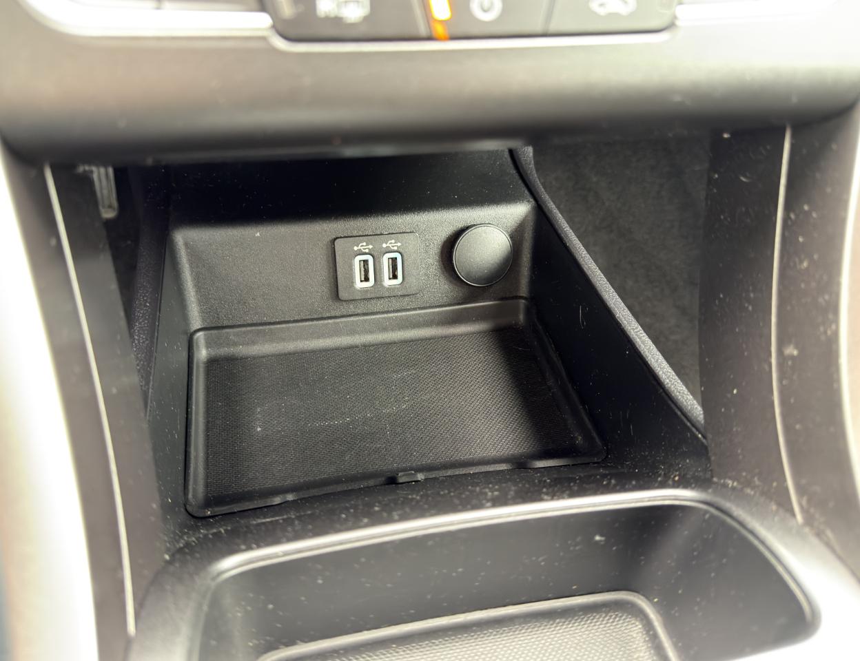 Ford Fusion SE FWD 2020