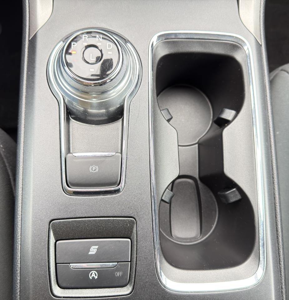 Ford Fusion SE FWD 2020