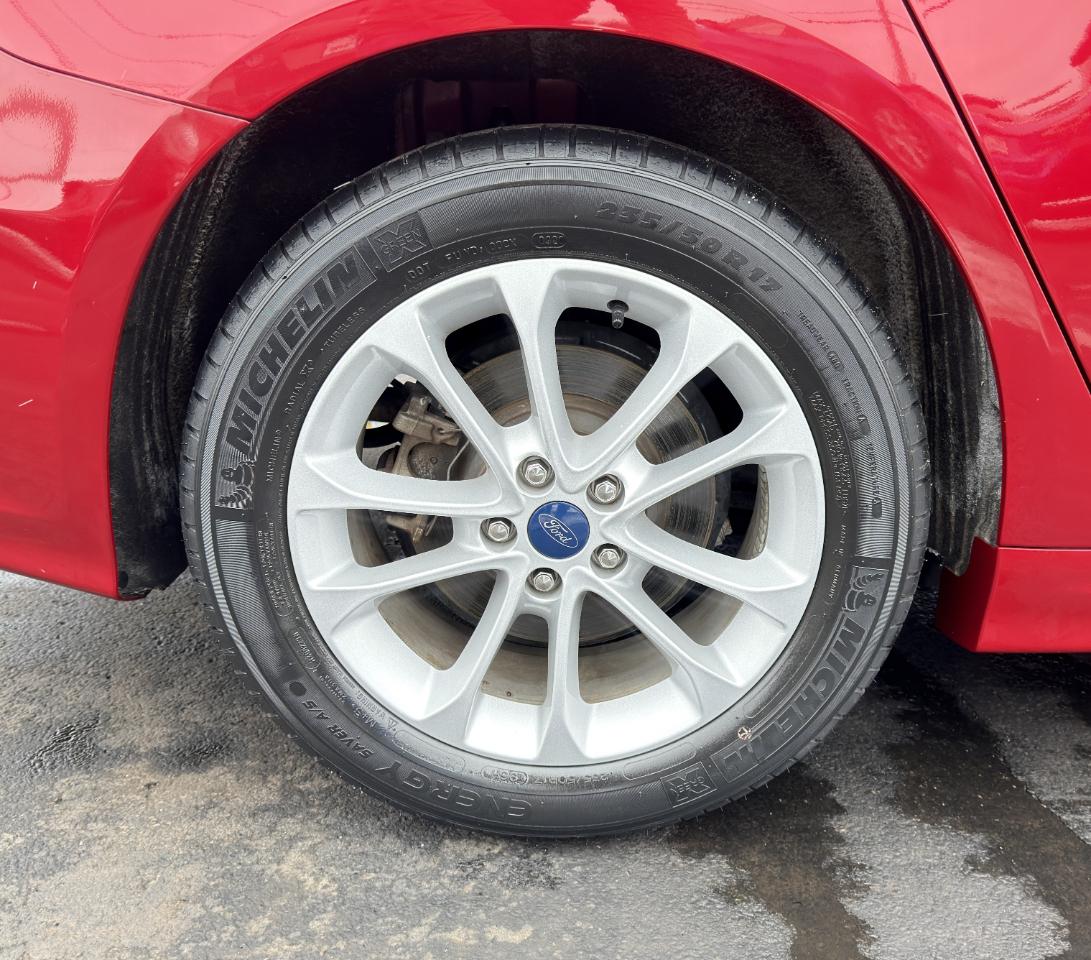 Ford Fusion SE FWD 2020