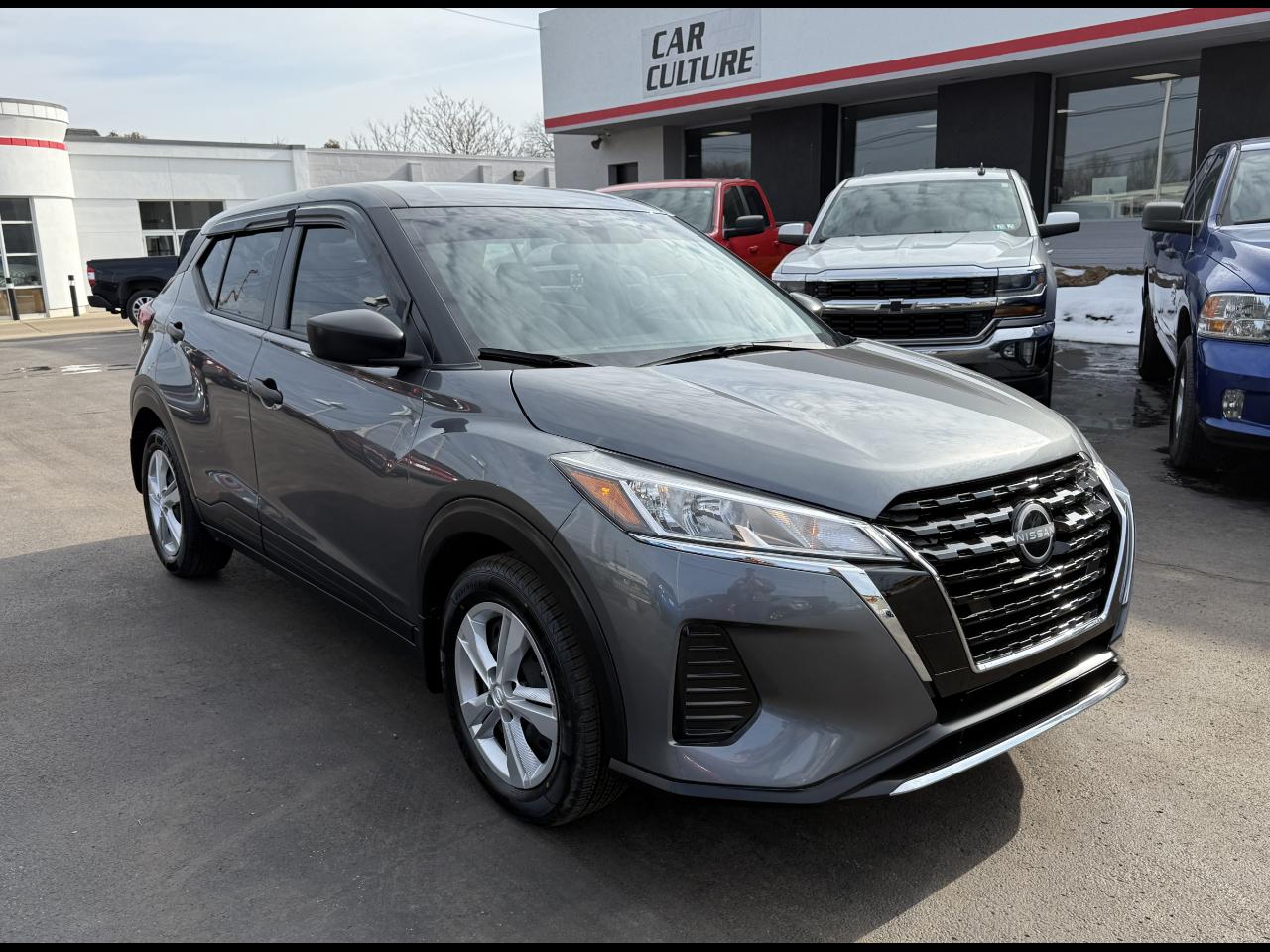 Nissan Kicks S FWD 2023